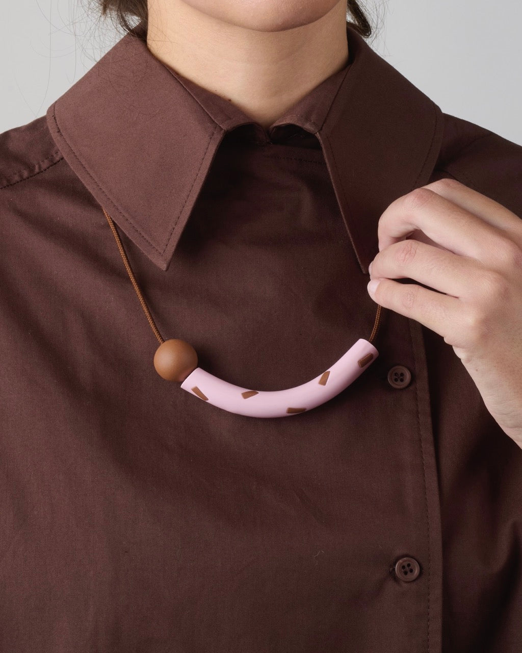 COLLAR ONDA ALINEADA